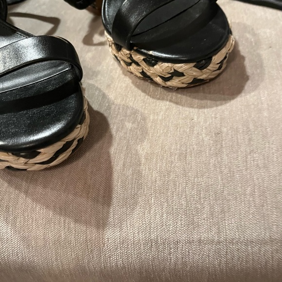 Vince Camuto Black and Tan Wedges - Picture 5 of 6